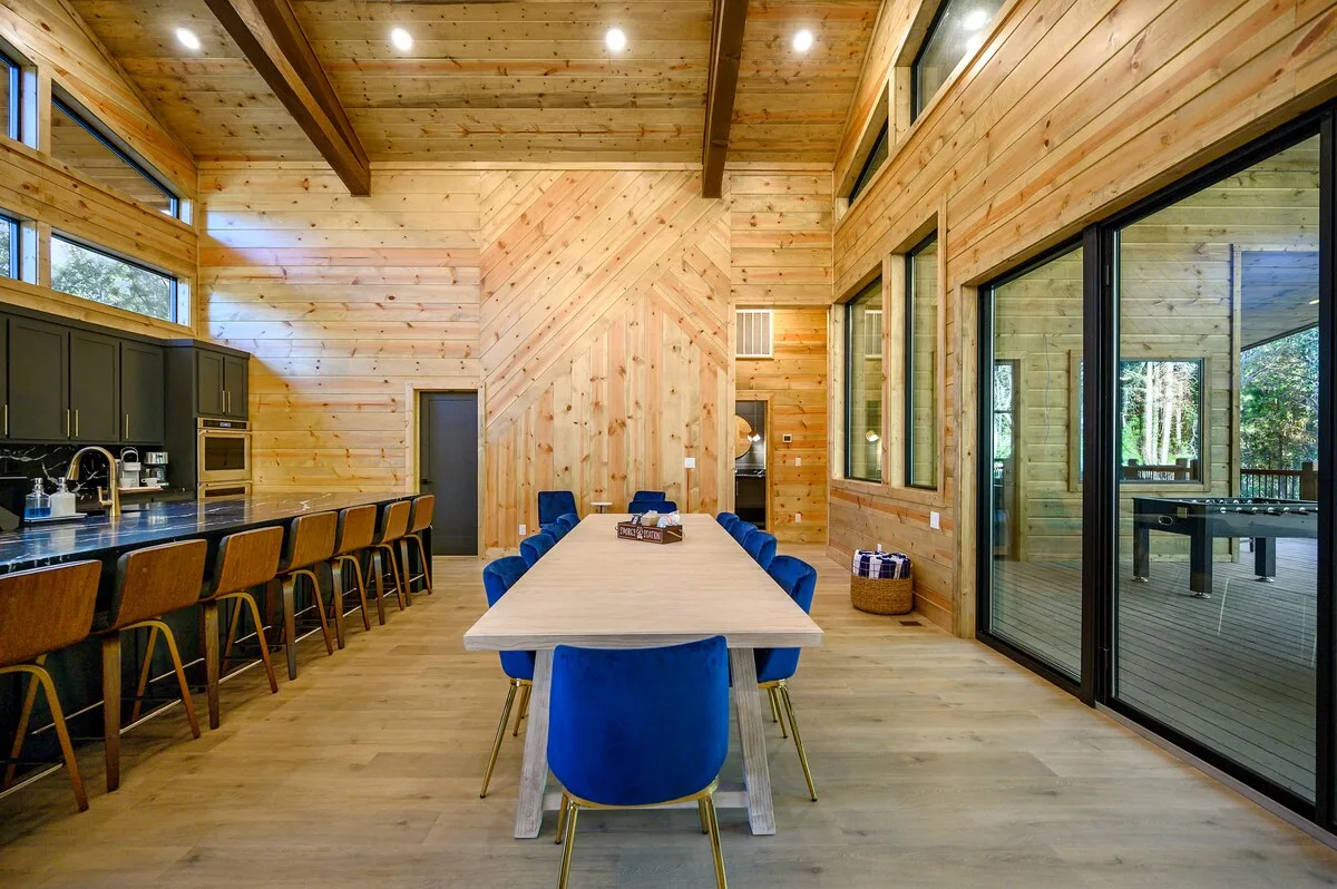 Dining area 2 at The Compound — photo 1