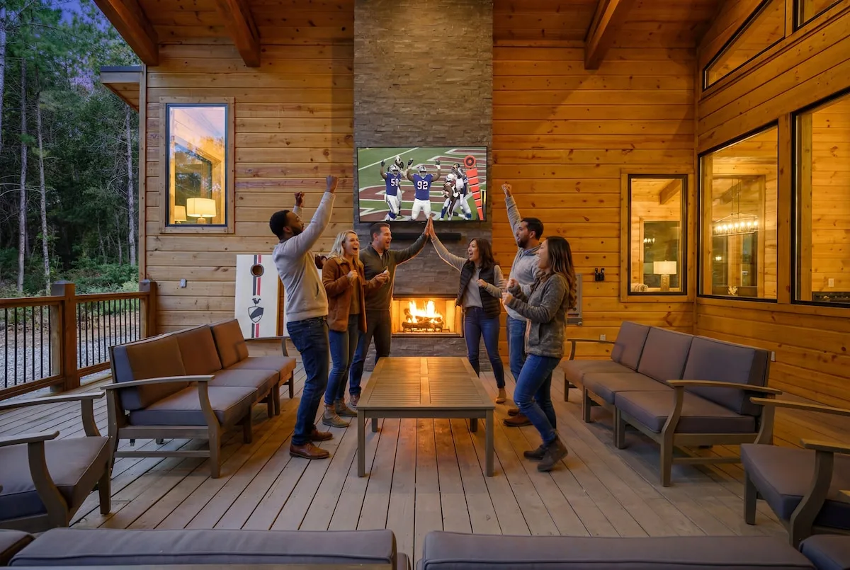 Living room 1 at The Compound — photo 8