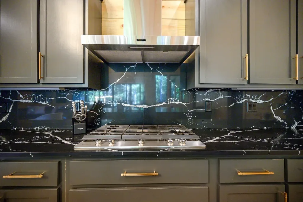 Kitchen 2 at The Compound — photo 4