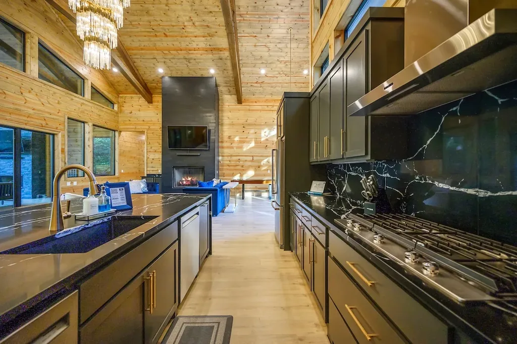 Kitchen 2 at The Compound — photo 5