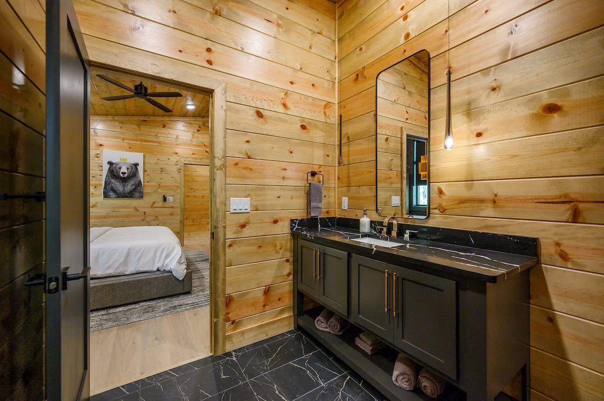 Bathroom 8 at The Compound — photo 2