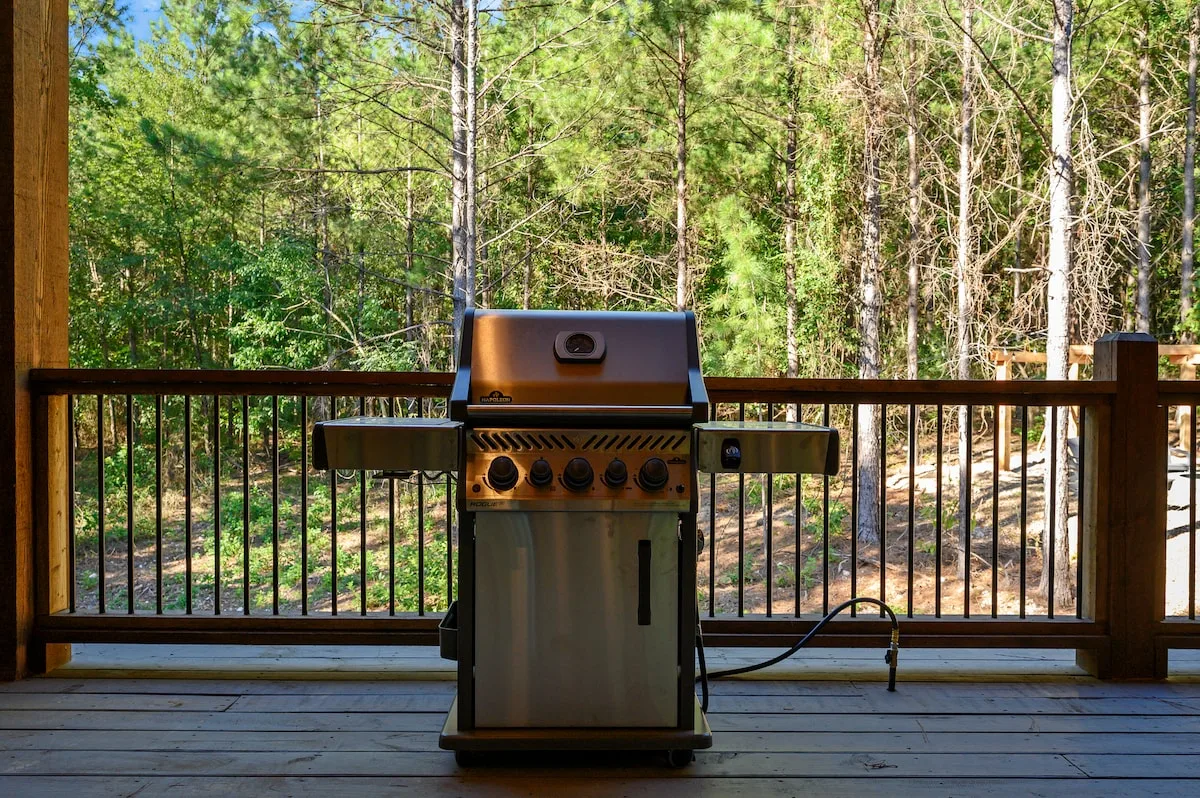 Deck 2 at The Compound — photo 9