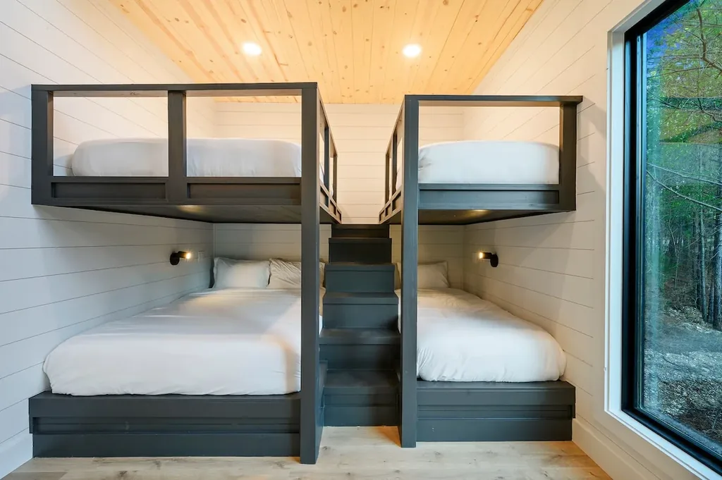 Bedroom 5 at The Arcadia in Broken Bow (view 4)