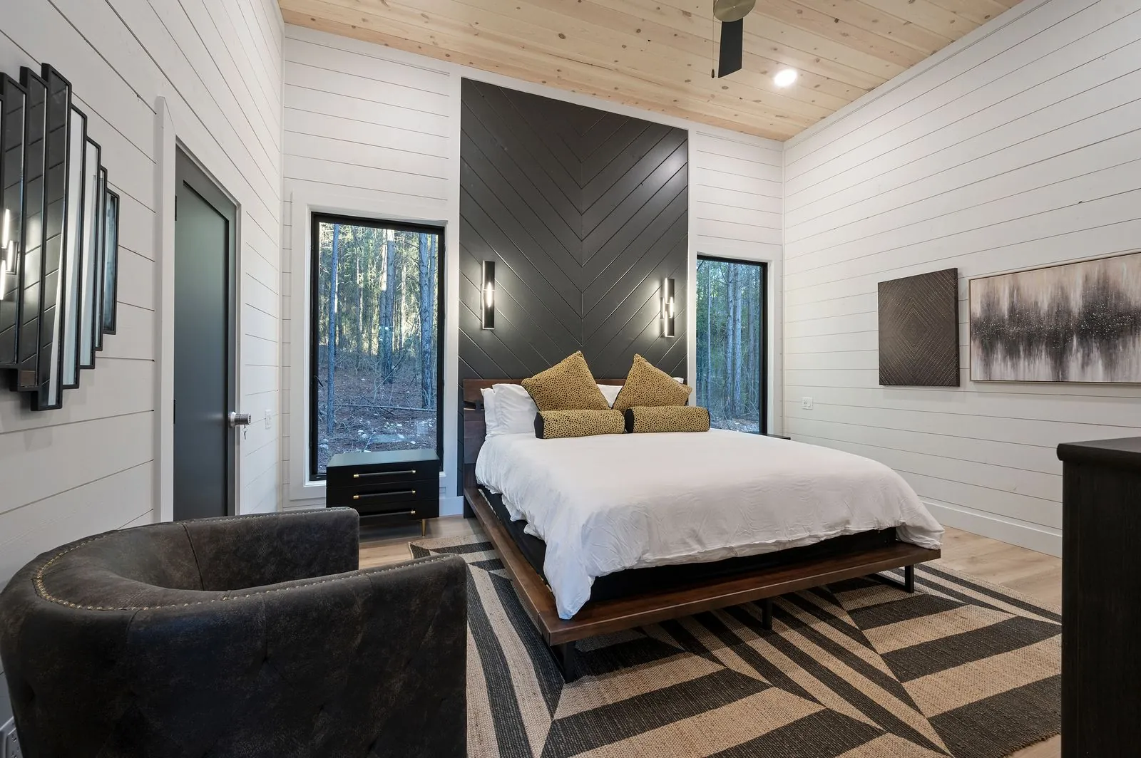 King suite 1 at The Arcadia with a king bed