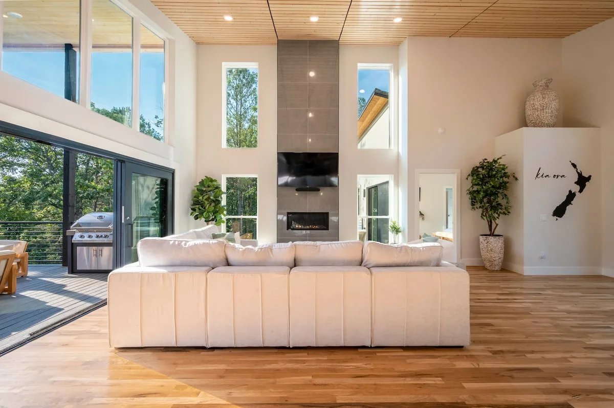 Living room at The Aroha — photo 4