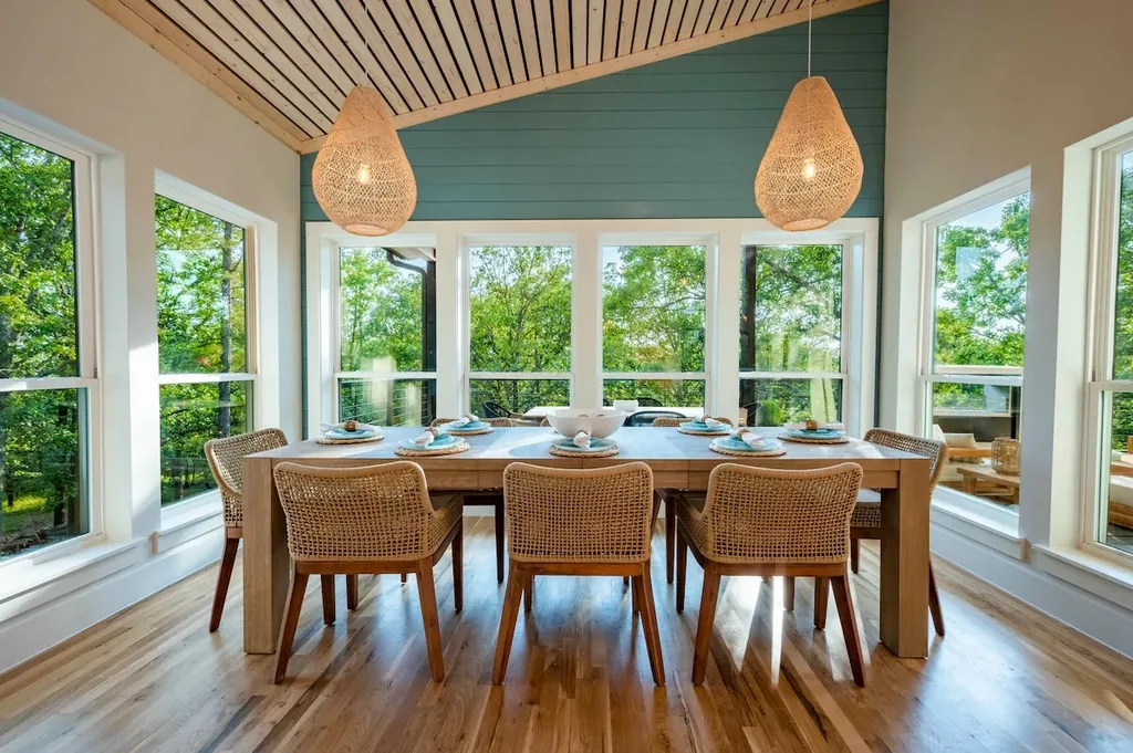 Dining Area at The Aroha in Broken Bow — view 4
