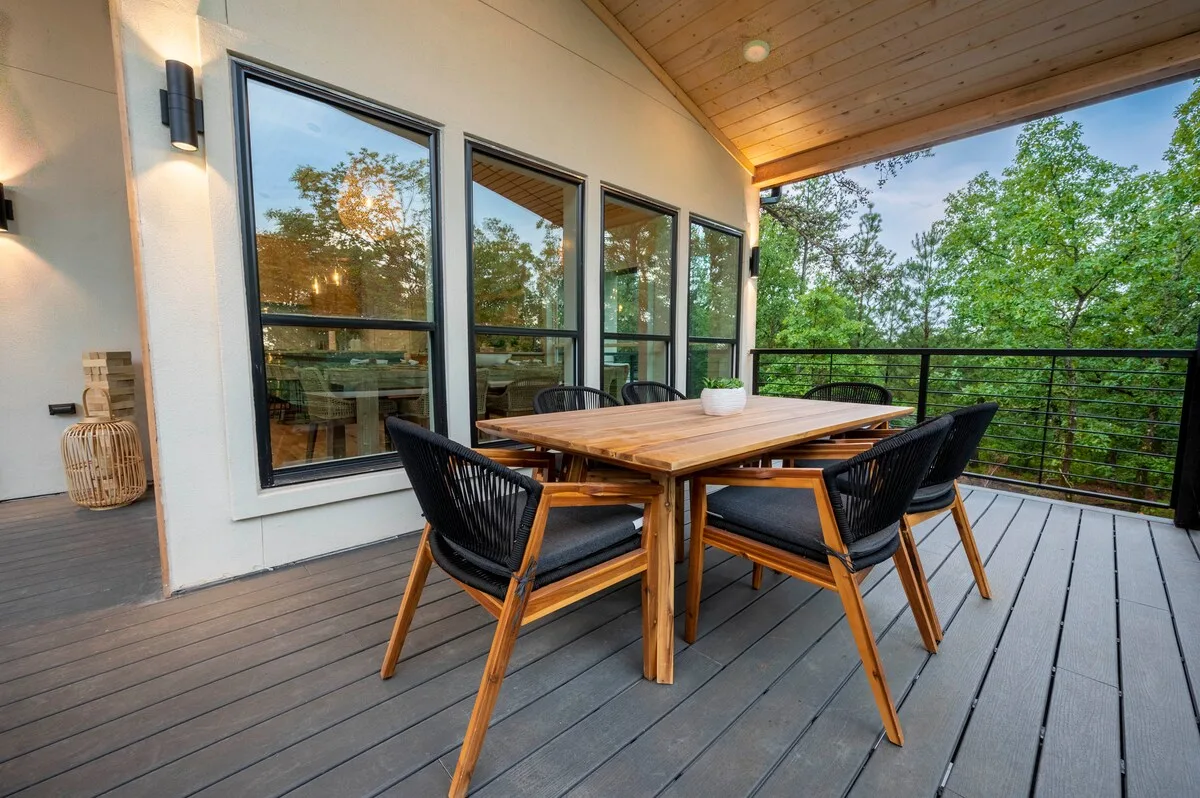 Dining area at The Aroha — photo 7