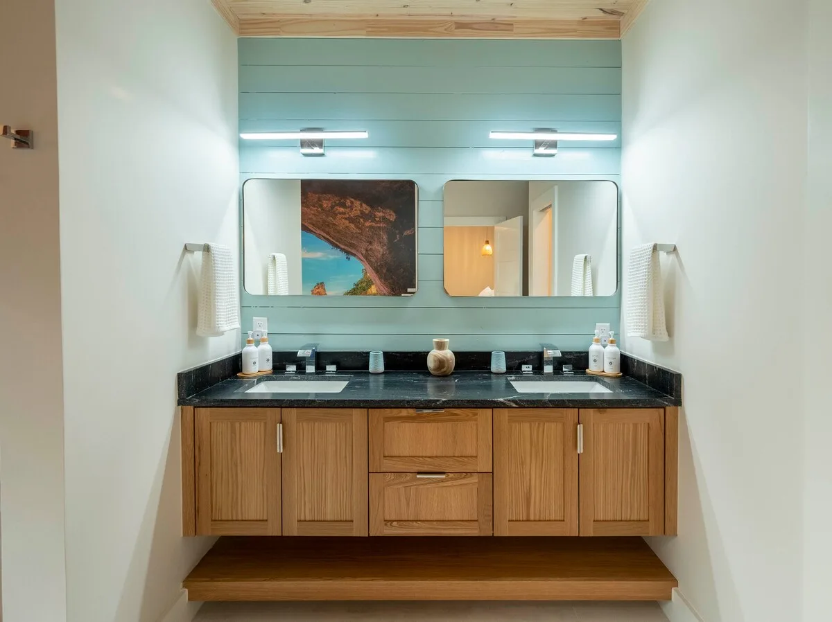 Bathroom 1 at The Aroha — photo 3