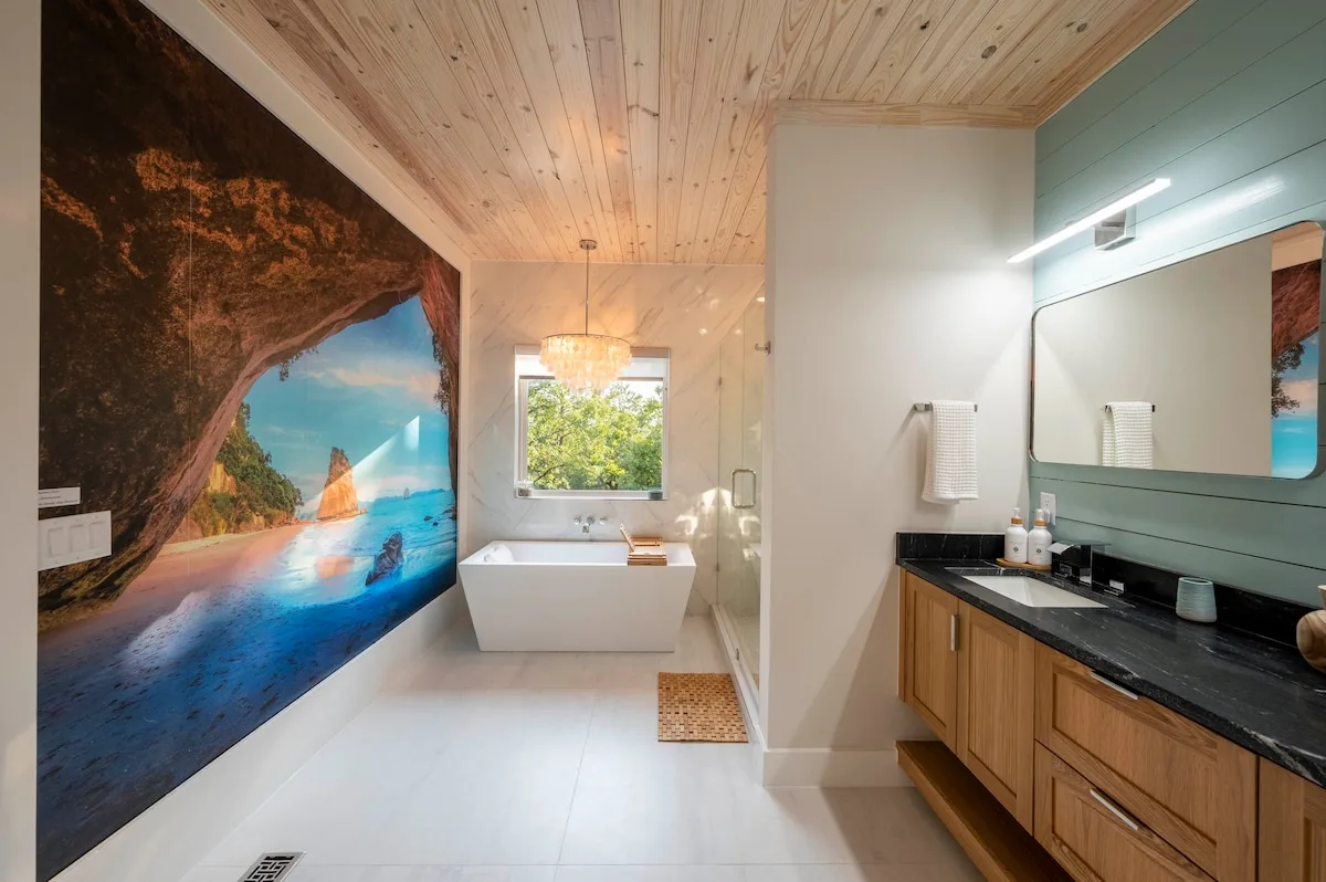 Bathroom 1 at The Aroha — photo 5