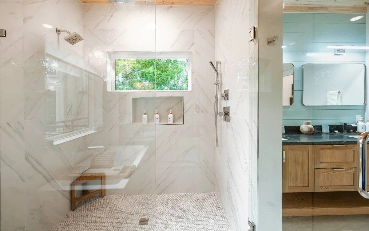 Bathroom 1 at The Aroha — photo 6
