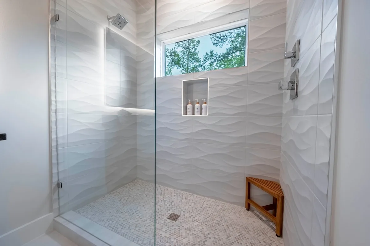 Bathroom 2 at The Aroha — photo 3