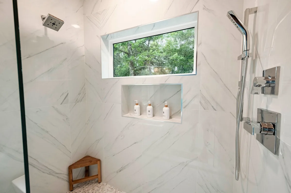 Bathroom 4 at The Aroha — photo 2
