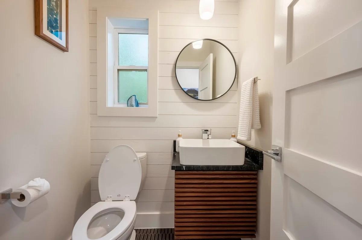 Bathroom 4 at The Aroha — photo 3