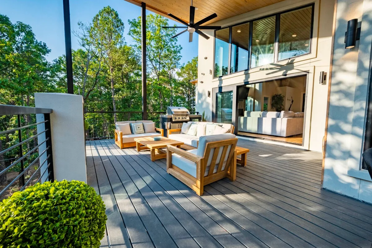 Deck at The Aroha — photo 6