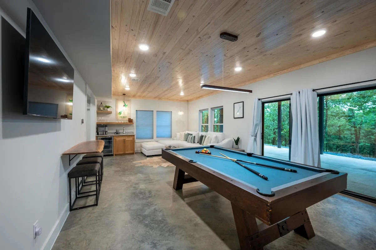Game room at The Aroha — photo 3