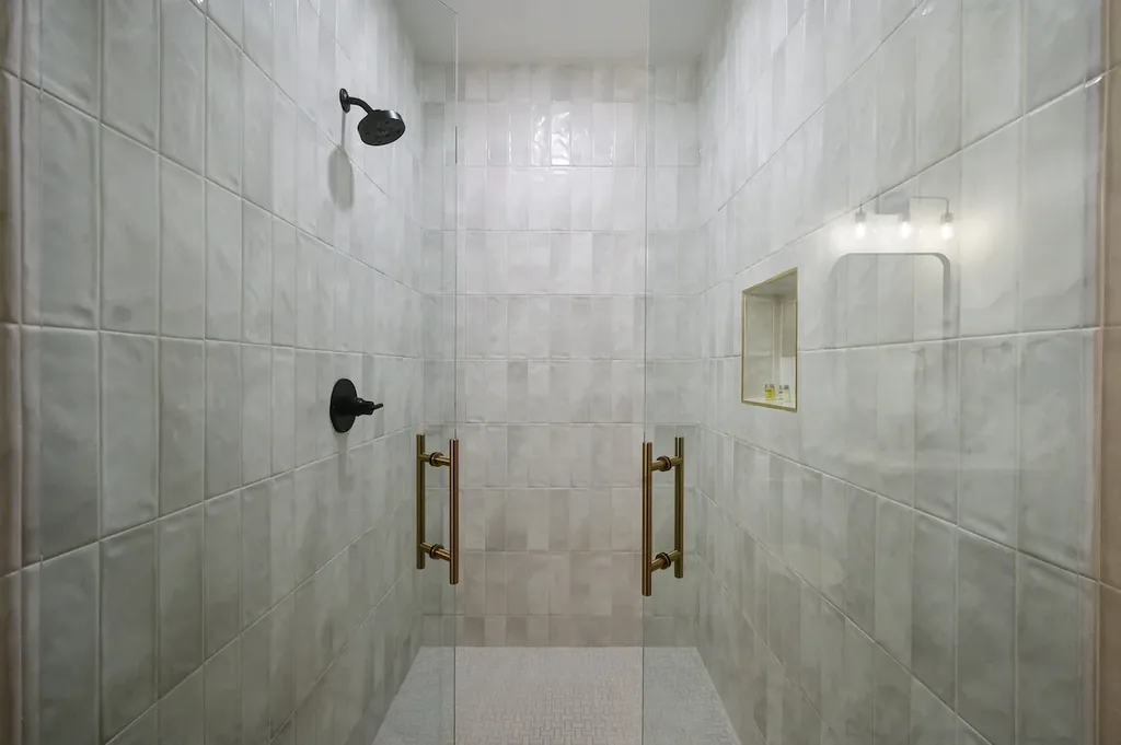 Walk-in shower in full bathroom 2