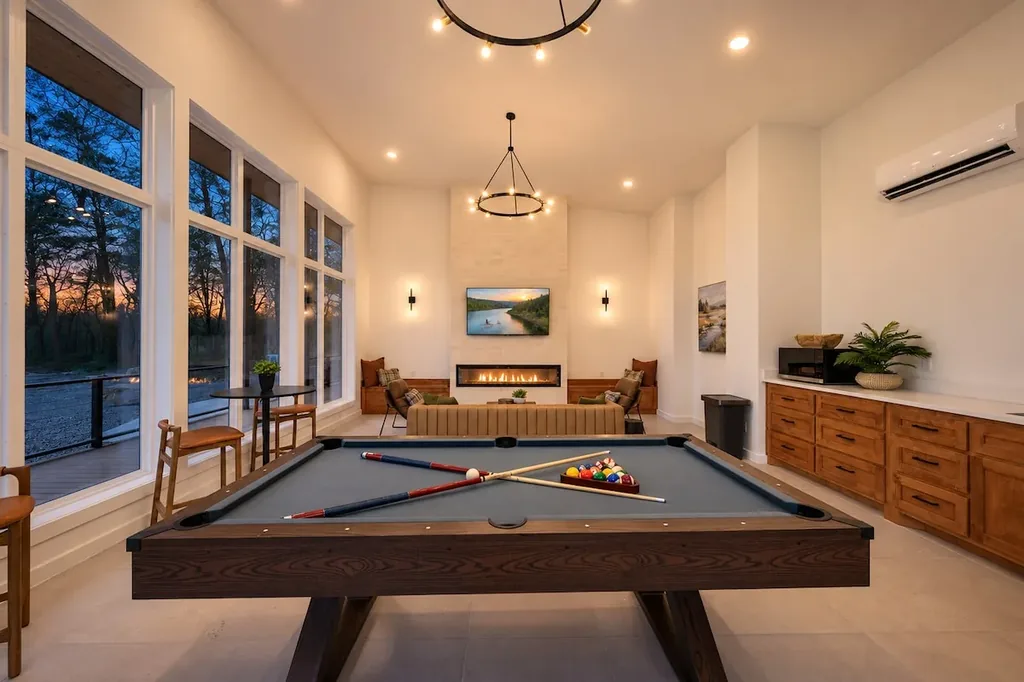 Blue Note — Rack up a game of pool by the fire in a high-ceilinged living area built for group nights in.