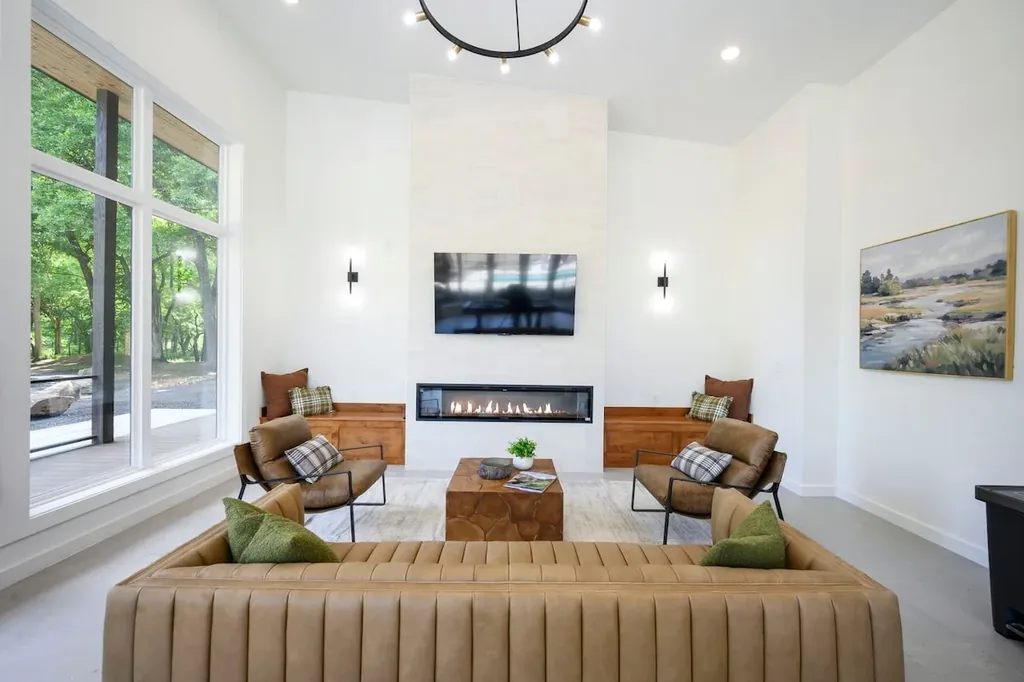 Blue Note — Resort Clubhouse, Airbnb photo 16