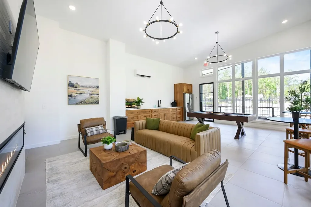 Blue Note — Resort Clubhouse, Airbnb photo 17