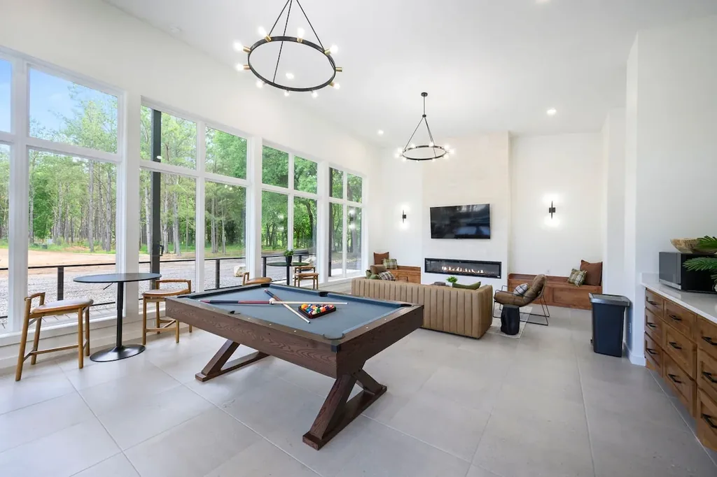 Blue Note — Resort Clubhouse, Airbnb photo 18