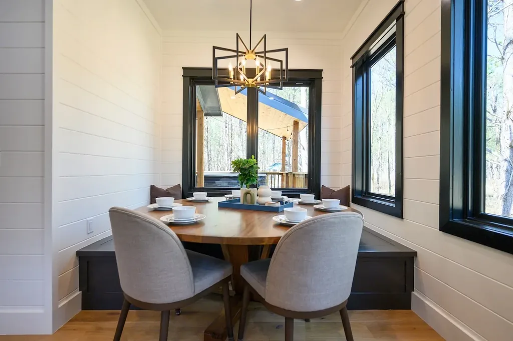 Blue Note — Kitchen & Dining, Airbnb photo 24