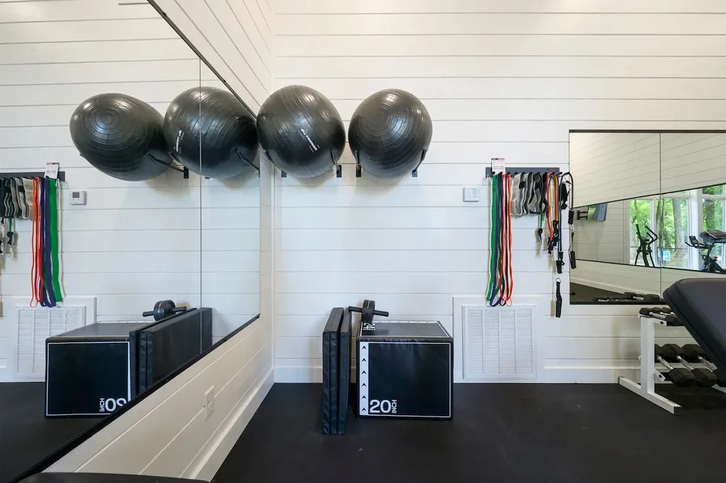 Blue Note — Resort Gym, Airbnb photo 56