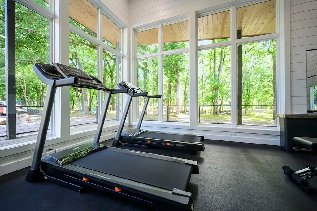 Blue Note — Resort Gym, Airbnb photo 57