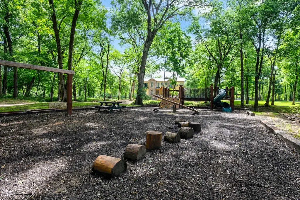 Blue Note — Resort Grounds & River Access, Airbnb photo 71