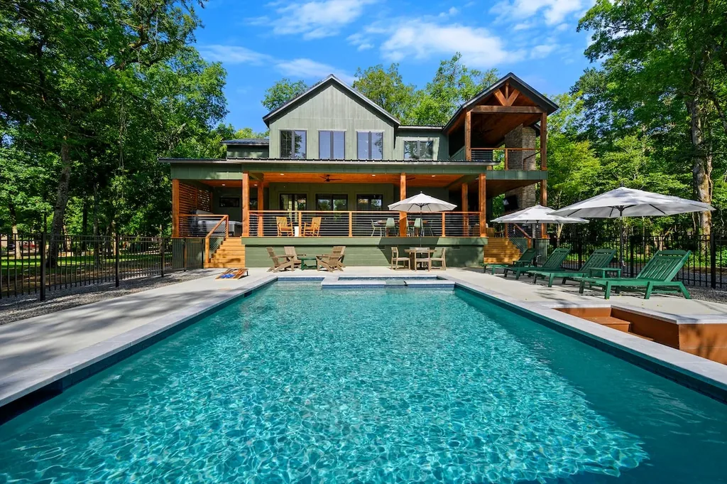 Clearwater exterior beside its private pool