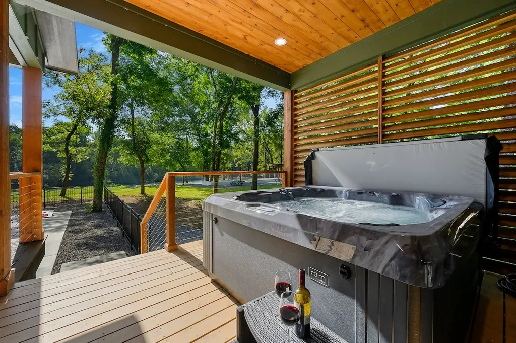 Private hot tub at Clearwater in Broken Bow