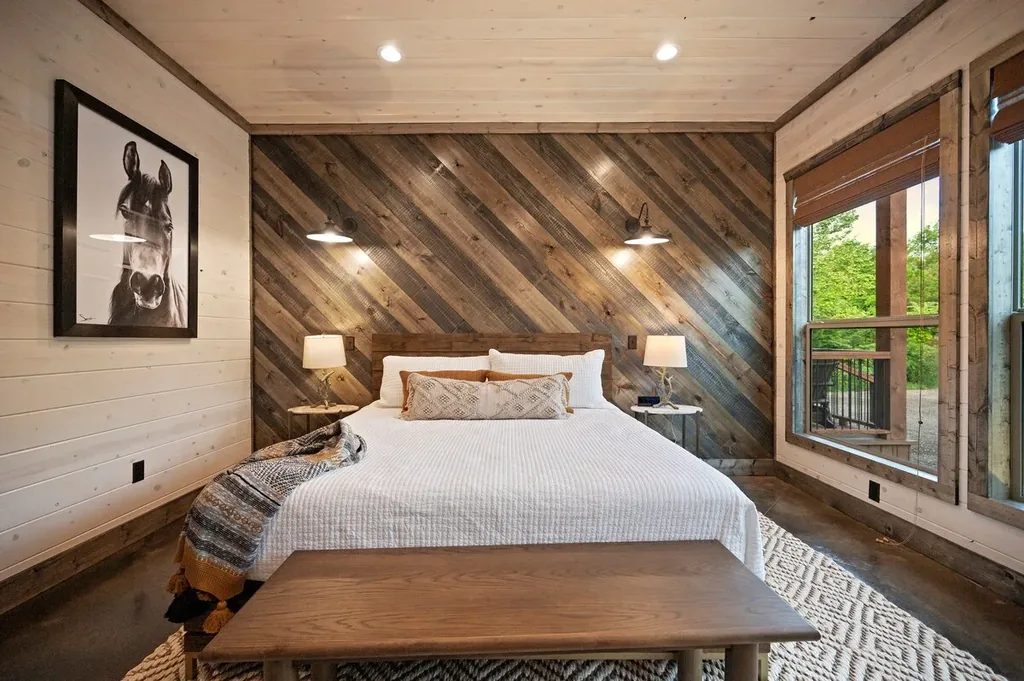 Dreams & Streams — Bedroom 2 image 2