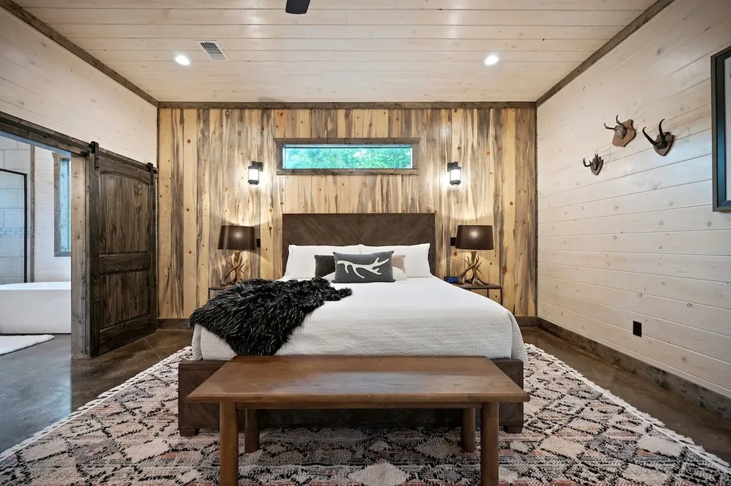 Dreams & Streams — Bedroom 3 image 1