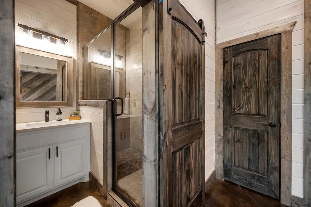 Dreams & Streams — Full bathroom 3 image 1