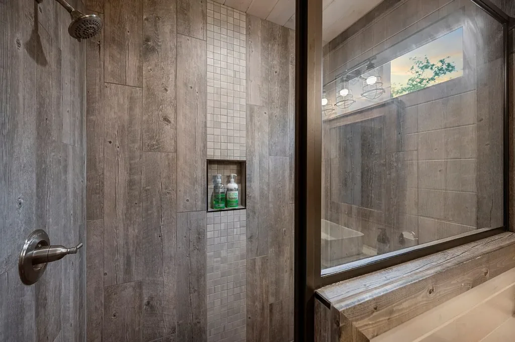 Dreams & Streams — Full bathroom 4 image 1