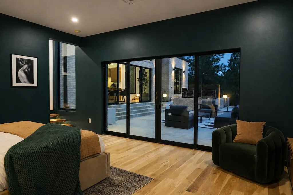 The Eleanor — bedroom, photo 3