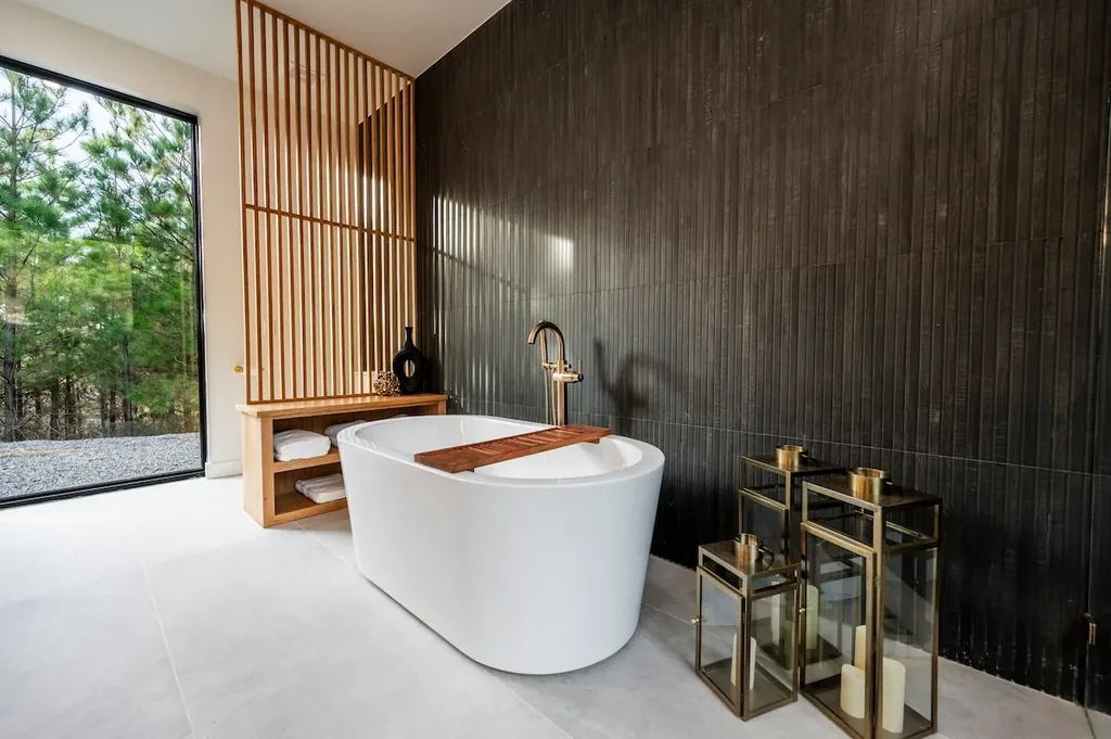 The Eleanor — bathroom, photo 4