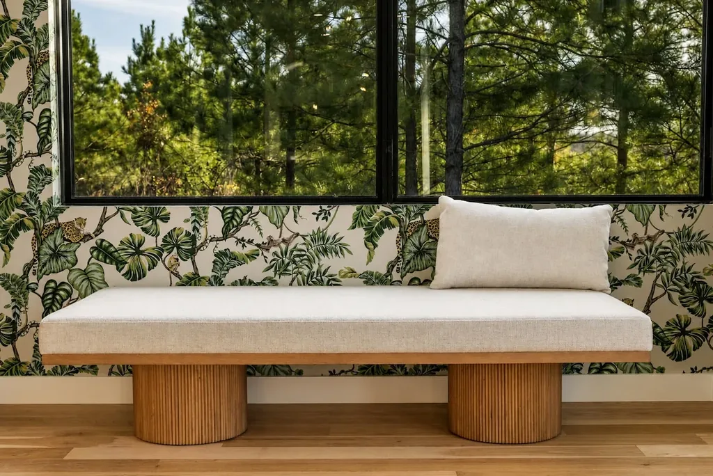 The Eleanor living room window seat at Imperial Jade in Broken Bow