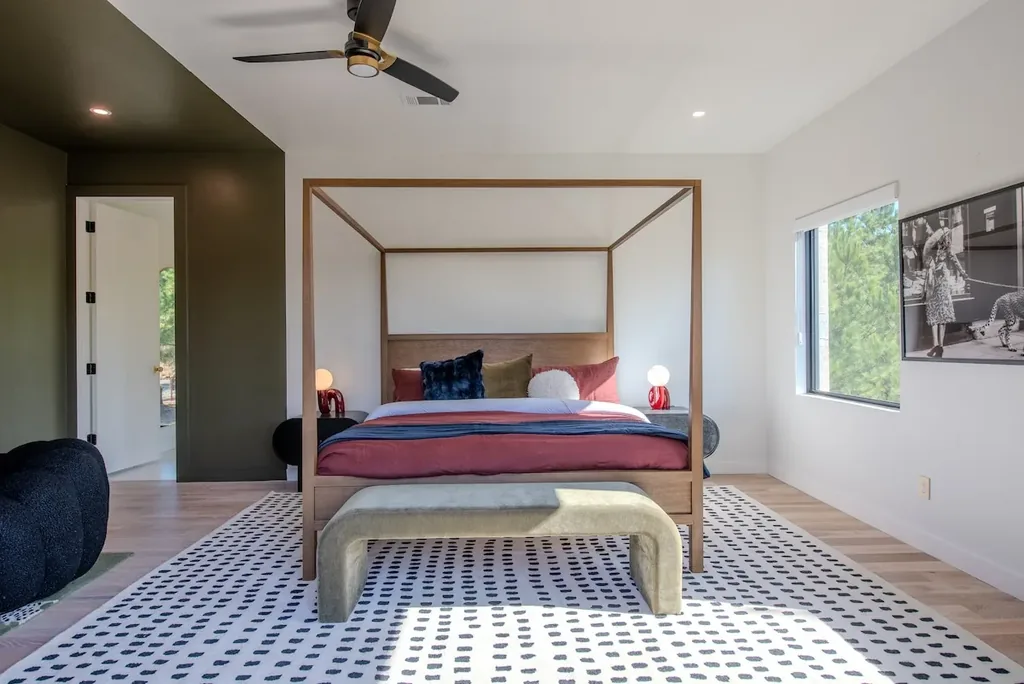 The Jade king bedroom 1 at Imperial Jade in Broken Bow