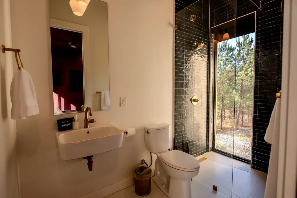 The Jade / Architectural Marvel — Full bathroom 3 image 1