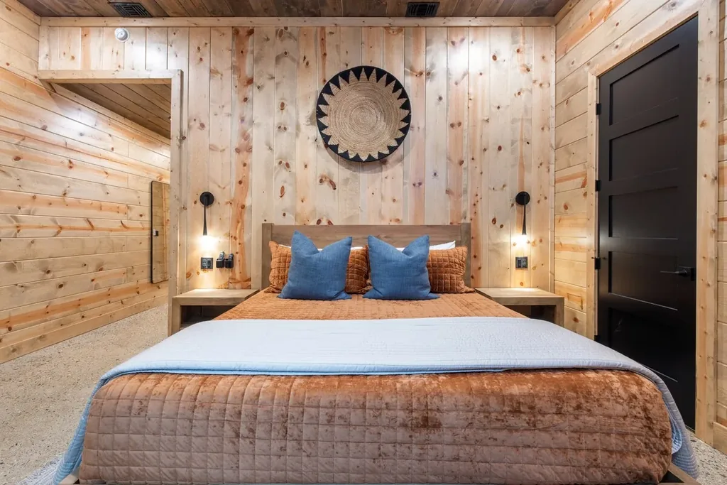 LivNLove / Grandiose — Bedroom 1 image 2