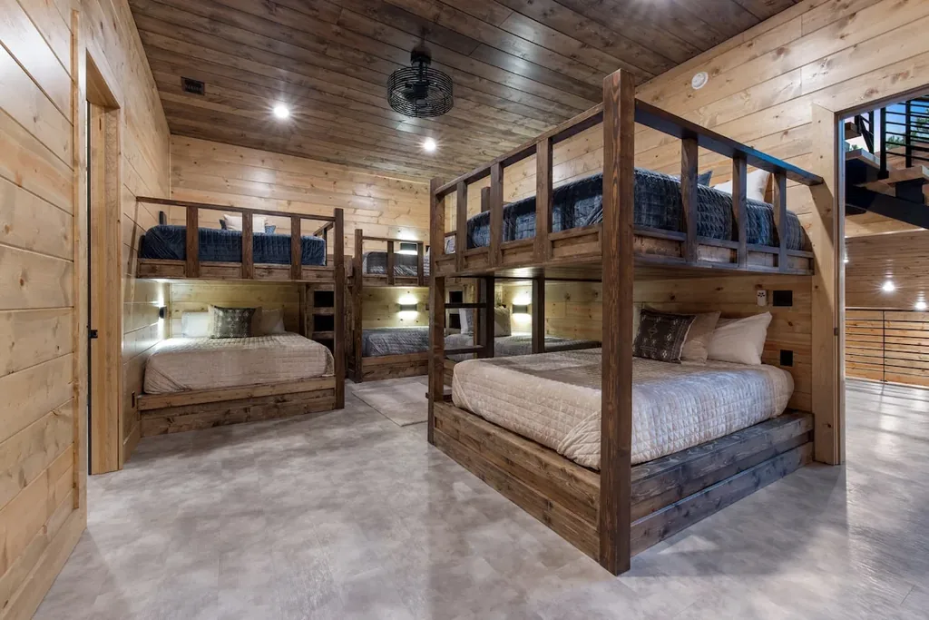LivNLove / Grandiose — Bedroom 6 image 1