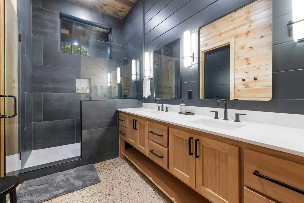LivNLove / Grandiose — Full bathroom 3 image 1