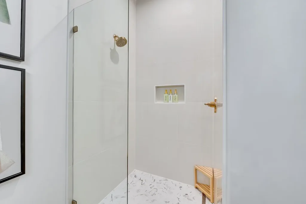 Full Bathroom 4 marble walk-in shower