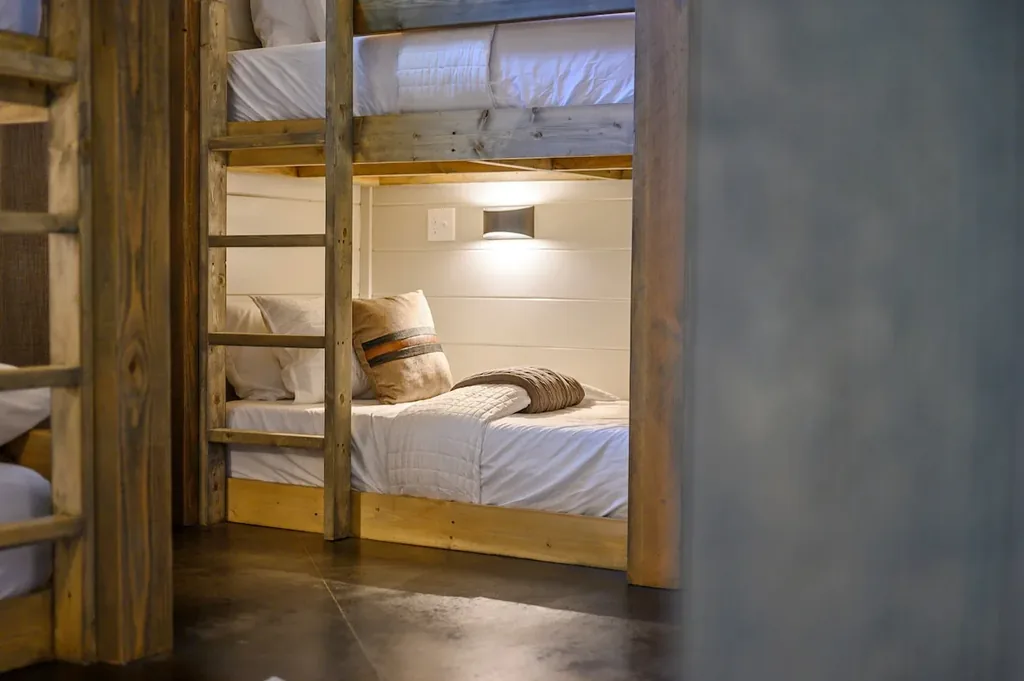 Miko Chukka — Bedroom 7 image 1