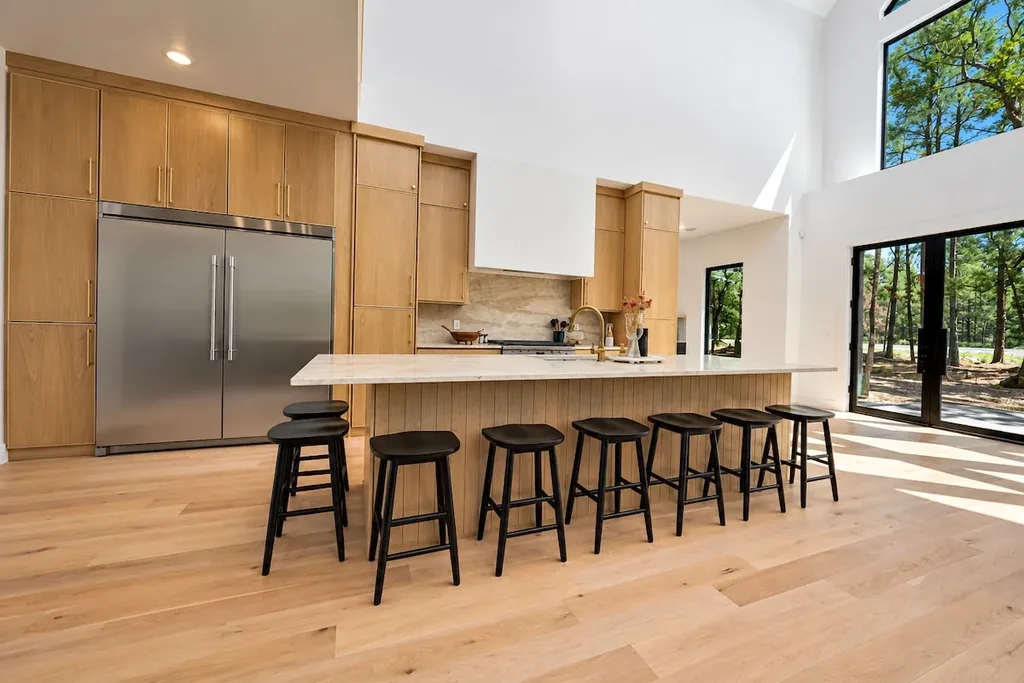 Sanctuary at the Summit — Full kitchen image 2