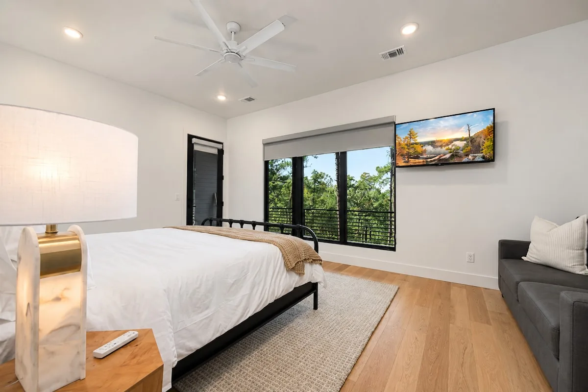 King Suite 2 at Sanctuary at the Summit